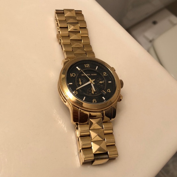 Michael Kors gold watch - Picture 1 of 3